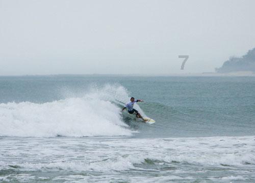 湖人141-132力克公牛 球员评分：7人满分，2人崩盘